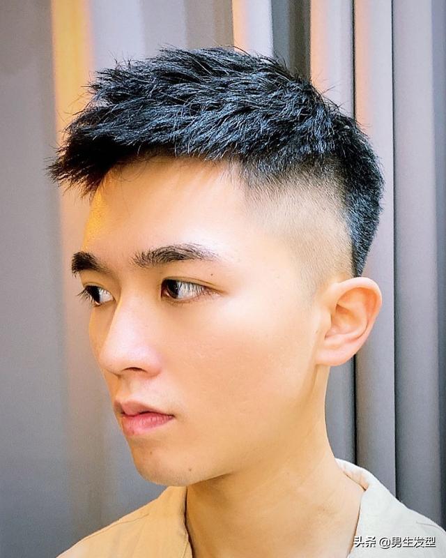 男生"两边铲"发型还有3种剪法?适合你的帅气发型,帮你挑好了