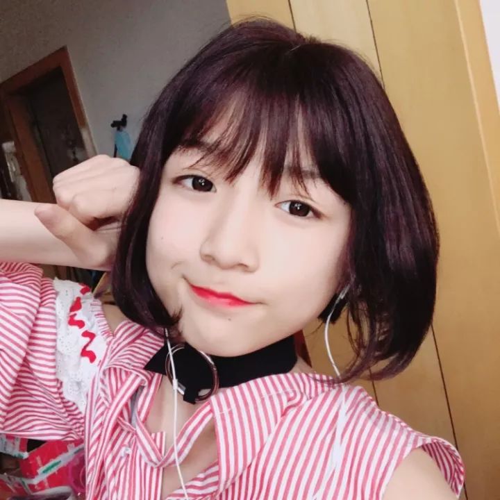 国服扳手丨14岁留长发穿女装美过所有女同学第一批00后已经伪娘了