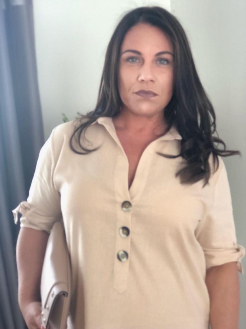 英国女子右脚被马蝇叮咬 长出可怕透明水泡