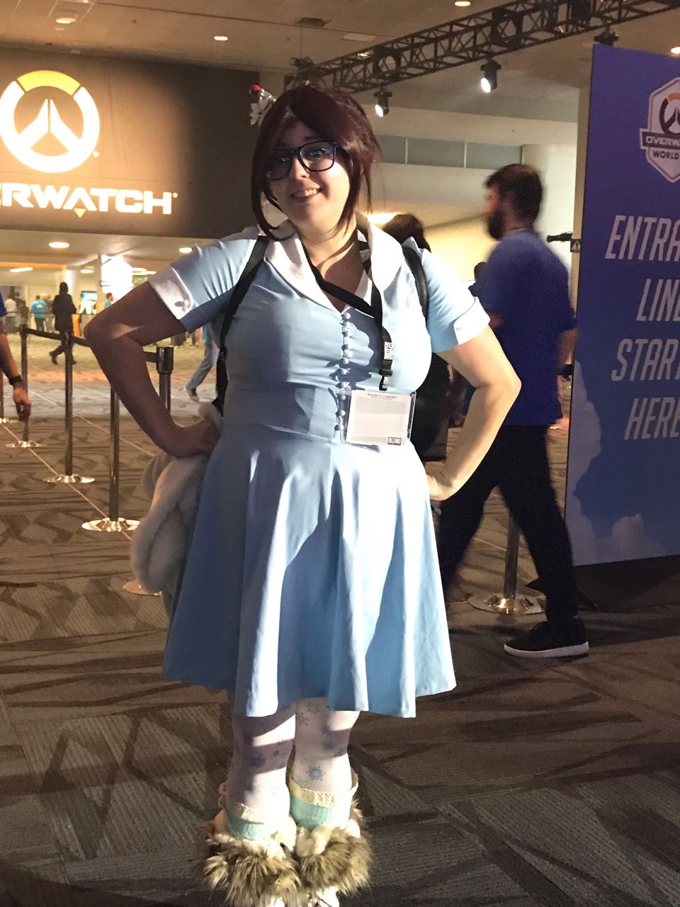 暴雪嘉年华民间cosplay合集妹子们都很凶dva变成了小萝莉