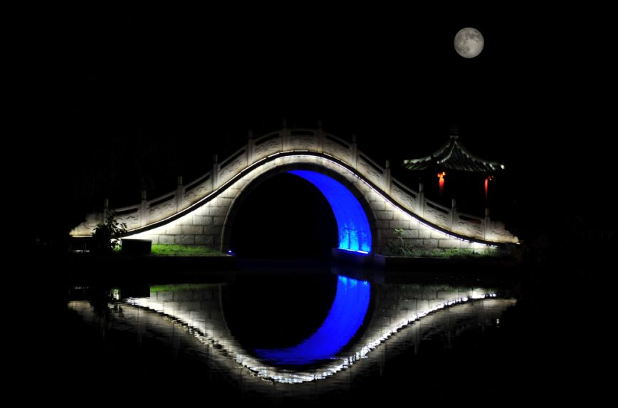 超级月亮来了足不出户赏扬州月景