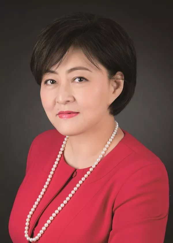 4 徐新刘芹拥有逾20 年风险投资经验,专注媒体,娱乐,消费者服务,企业