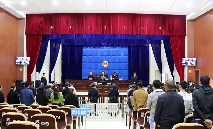 边境村必赢亚洲民修走私路收费牟利 两个团伙黑