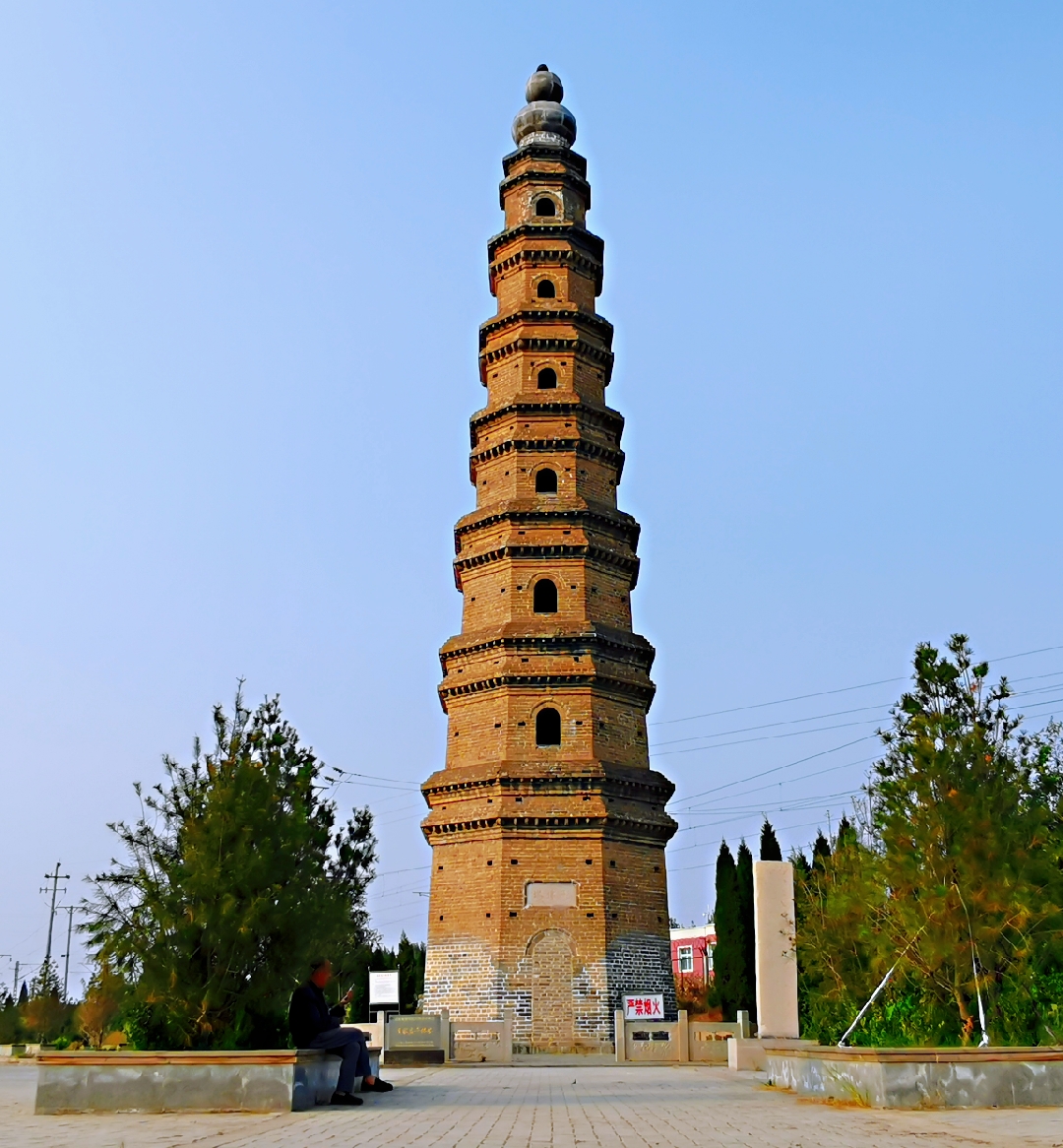 虽非名塔倒也有来历古城平原有座300多年千佛塔