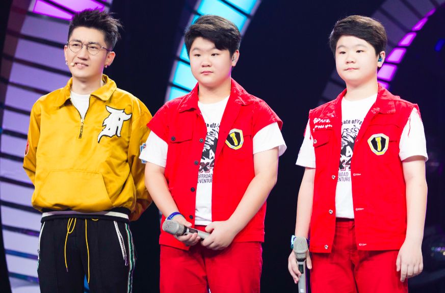 《中国新声代5》金志文上演花式模仿秀,催泪《父亲》唱哭众人!