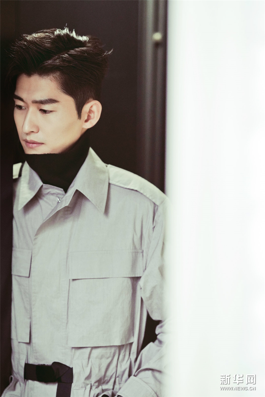 自媒体 正文 今日,一组张翰的个人写真曝光.