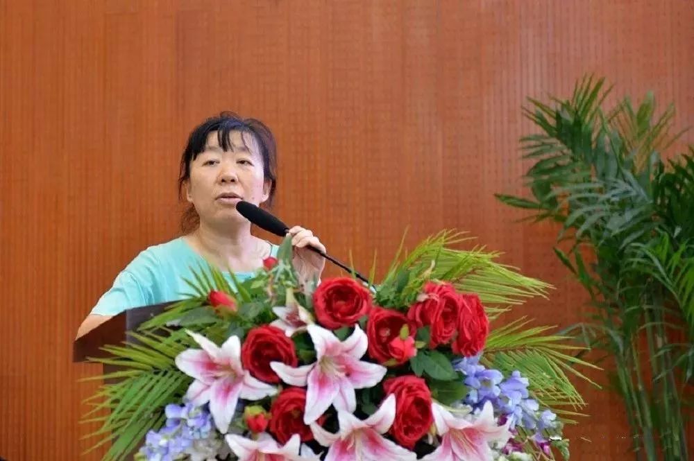 首都儿研所血液科中心主任 刘嵘主任图片来源:lch天使之家上午10时,近