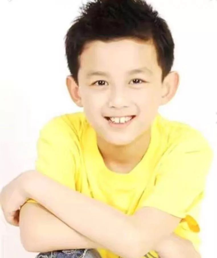 baby沈月撕资源?吴磊靠关晓彤混入京圈?胡一