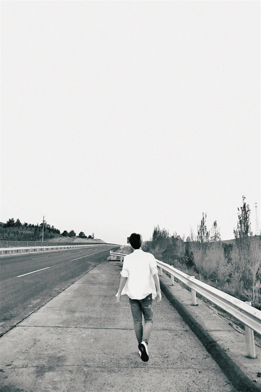 这场说走就走的旅行也是洒脱的令人羡慕,不知道会不会有人在路上"偶遇