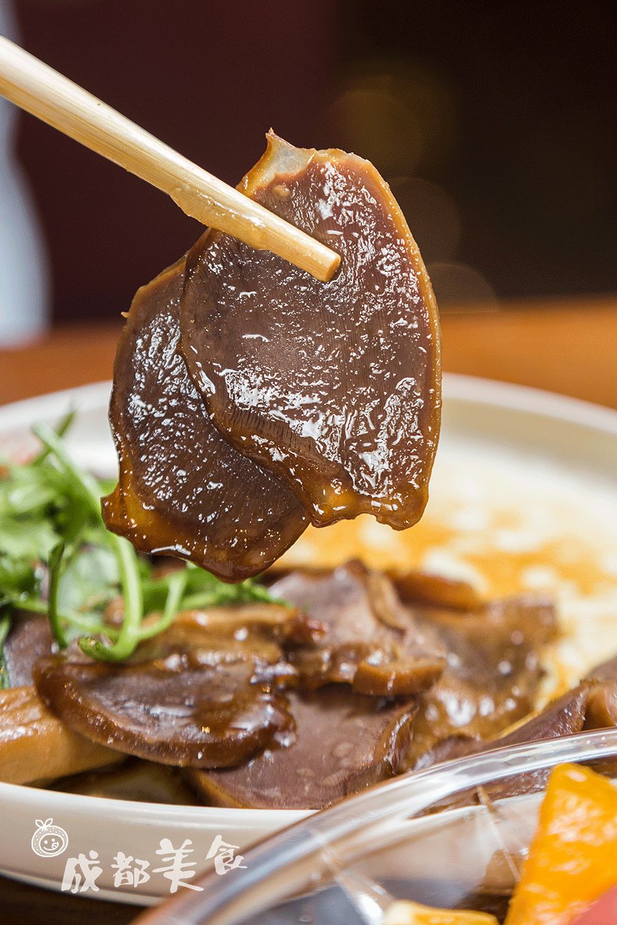 专门飞广东打包的老牌卤味等了15年终于来成都了