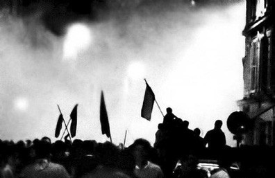 ▲1968年5月,法国街头。图片来自网络