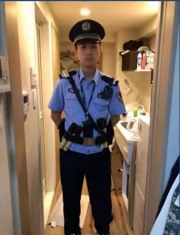 在7月21日,活动在千叶县的一个生存游戏基地里举办.