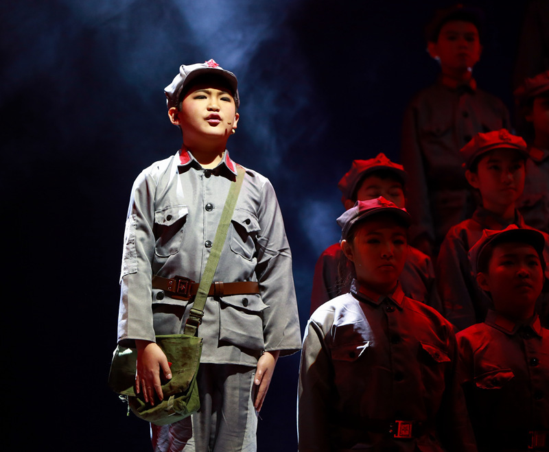 组图:儿童剧《小红军》亮相中国儿童艺术剧院