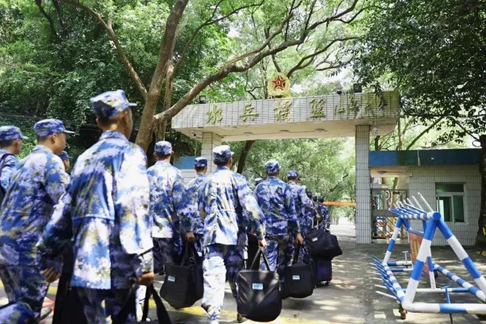 海军沙角大学课程曝光胆小勿看