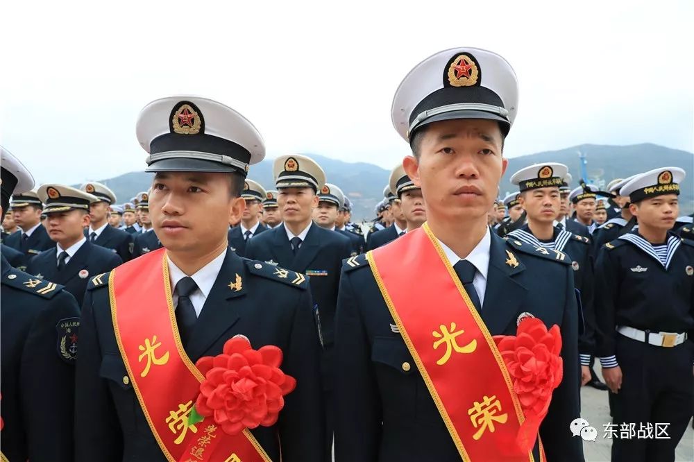 火箭军96811部队昔日从军报国梦,今日卸甲踏征程.