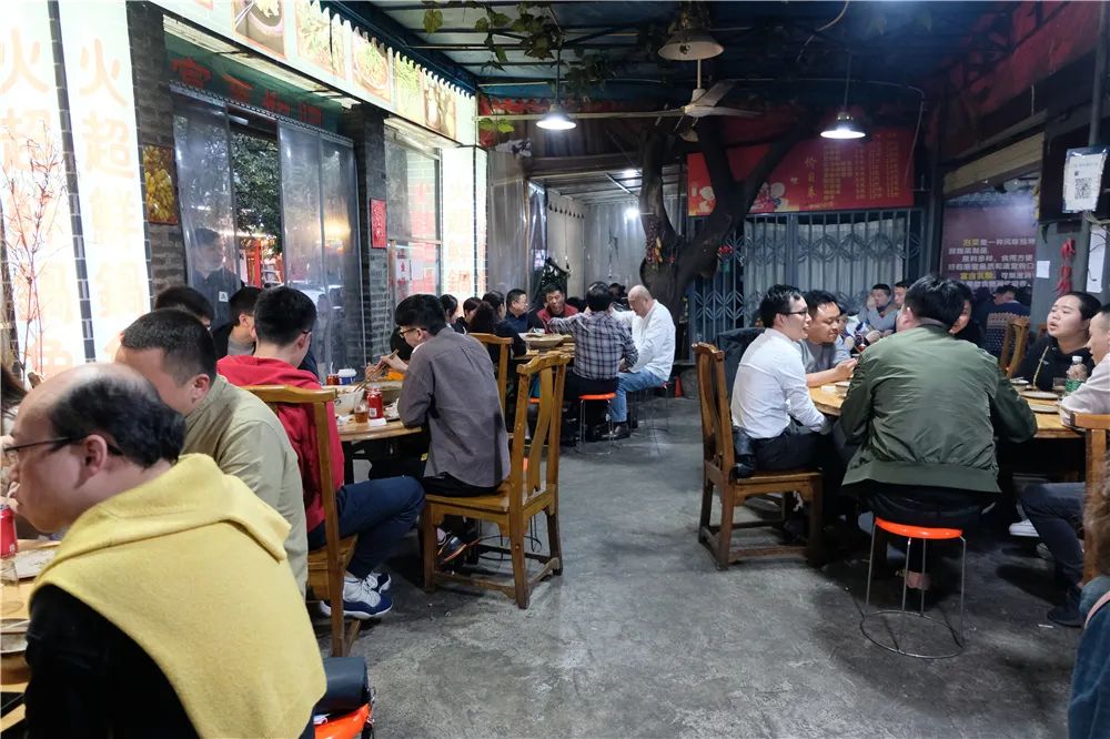 双楠的小餐馆里藏着一个小自贡