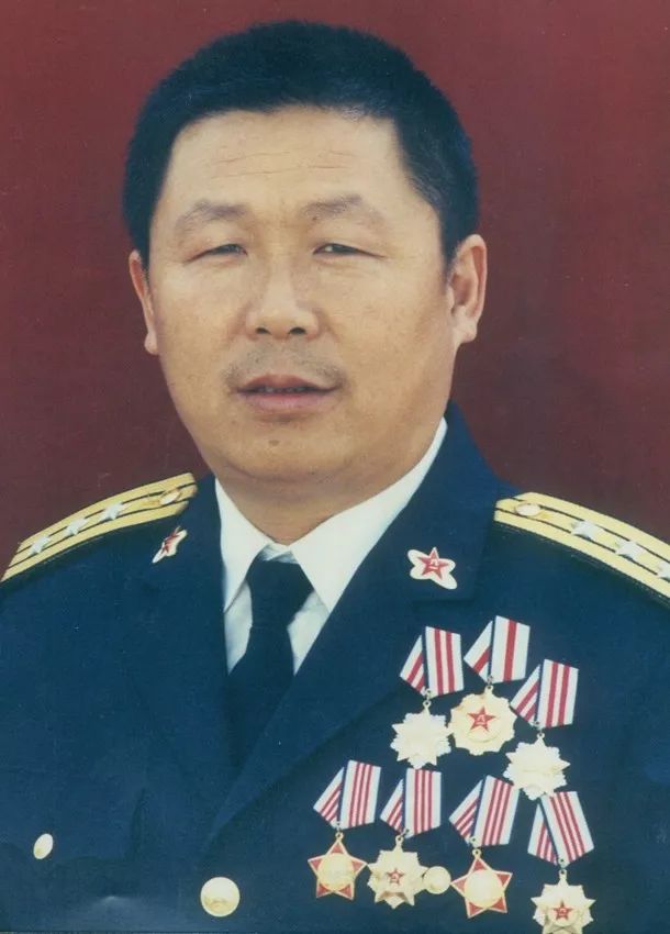 被誉为"传奇蛙人"▲晋阳煤矿抢险"以命换命"的潜水英雄杨志林近年来