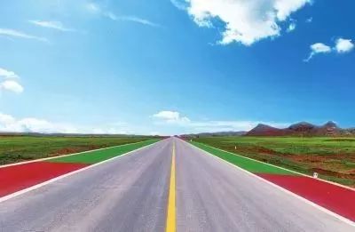 太美了通向黄河石林的彩色公路让你眼前一亮