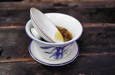 成都旅行:建国后不能成精,这个茶却会说话.