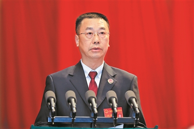 广州市检察院检察长欧名宇:严惩电诈等 批捕过万人