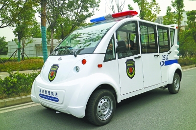 120台城管执法车率先换"新装"|车辆|新装|执法_新浪新闻