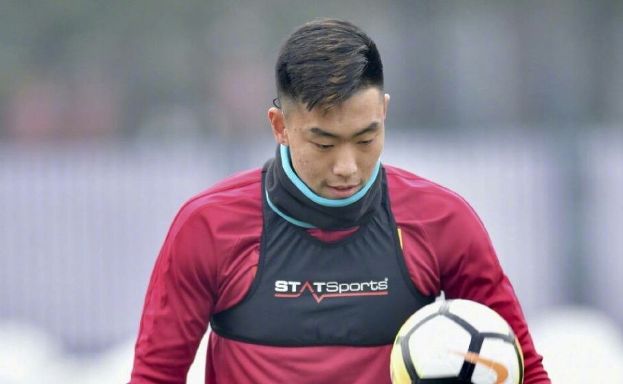 德转朱艺:国足集训队、辽足前锋冯伯元加盟江