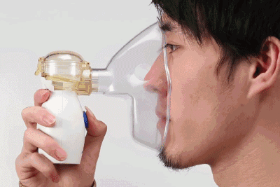 让我们来看下实际使用的动图:4)打开雾化器开关,就能开始进行雾化.