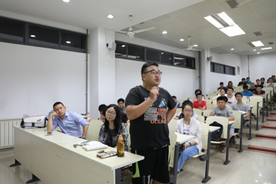 著名数学家张寿武教授访问我校并做客“合肥大师论坛”和“华罗庚讲堂”|数学家|张寿武|数论_新浪新闻
