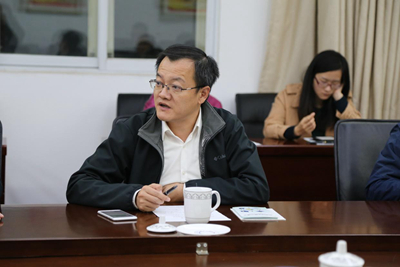 会上,网络信息中心发放了《中华人民共和国网络安全法》印制本和网络