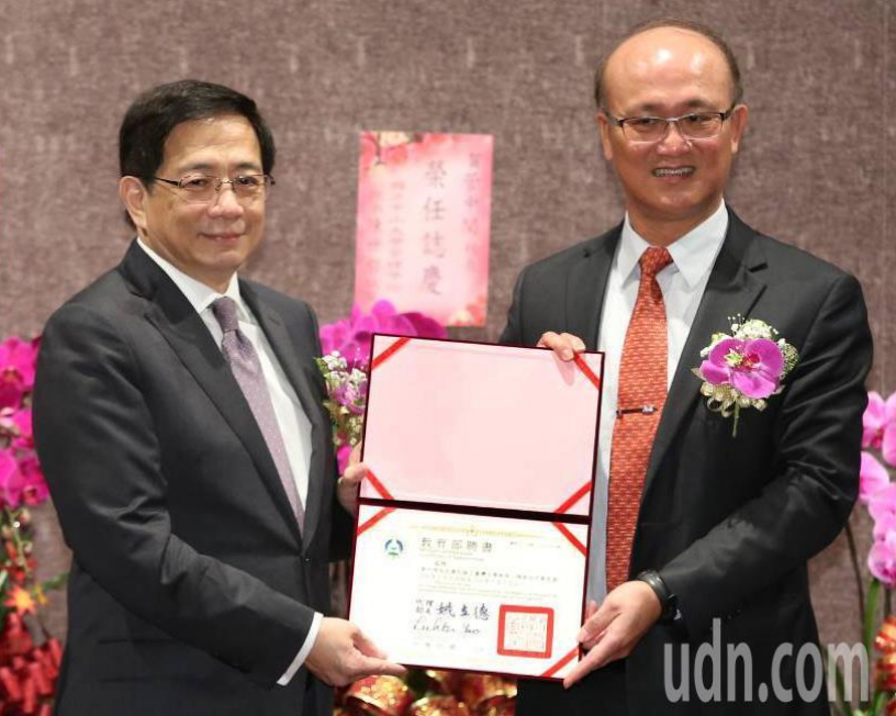  管中闵（左）林腾蛟（右）（来源：台湾《联合报》）
