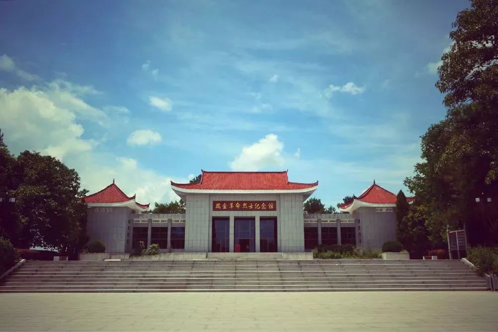 赣州市革命烈士纪念馆图片