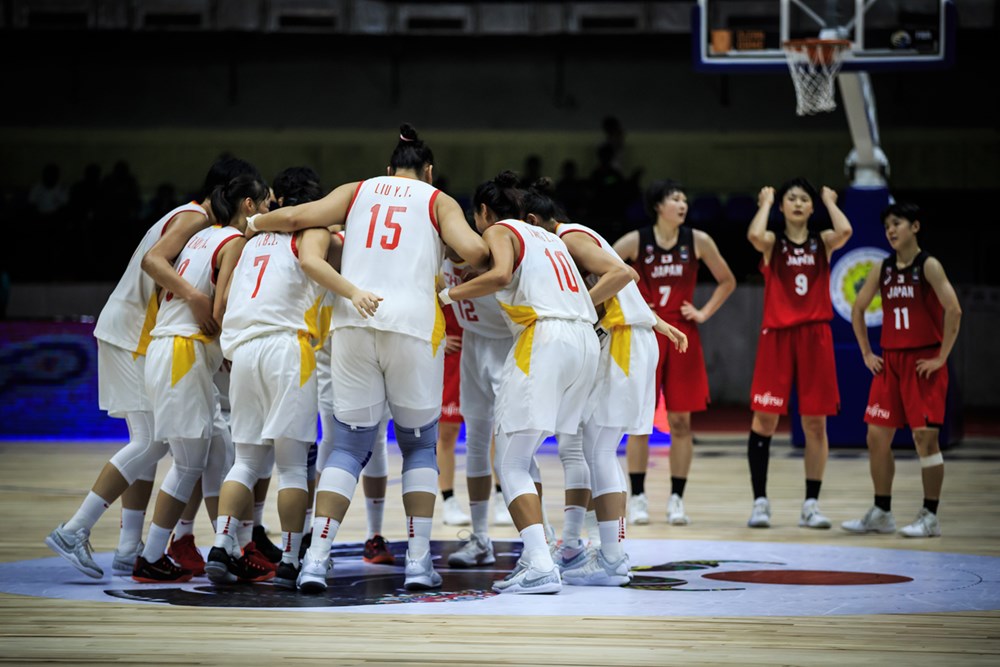 包含中国女篮联赛直播的词条