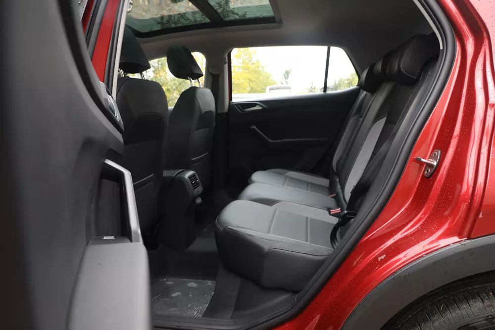 【实测】一汽-大众小型SUV 空间表现抢先曝光！