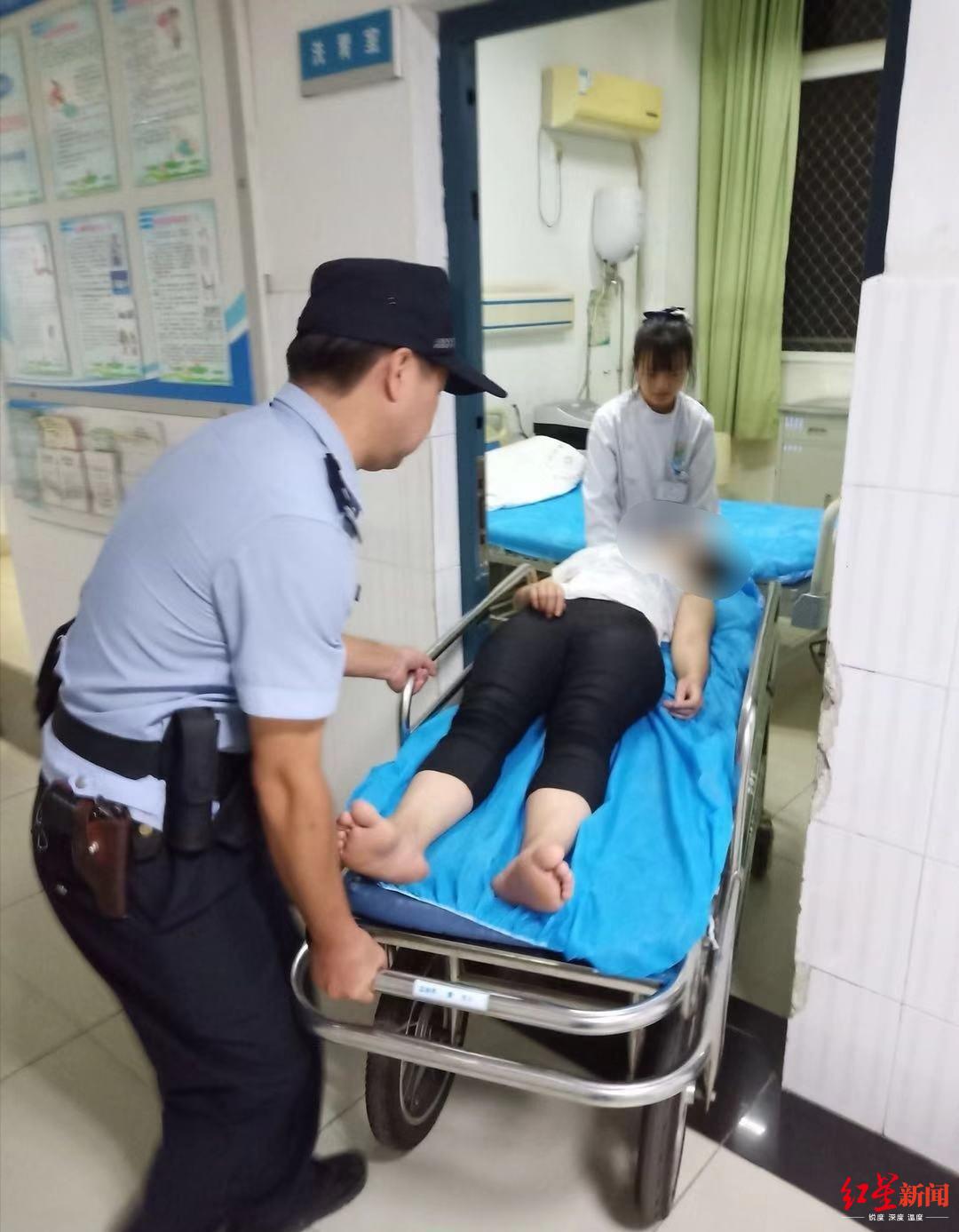 一女子吃大量安眠药陷入昏迷幸好民警及时相救