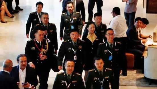 今年6月，何雷率中国人民解放军代表团在新加坡出席第17届香格里拉对话会。