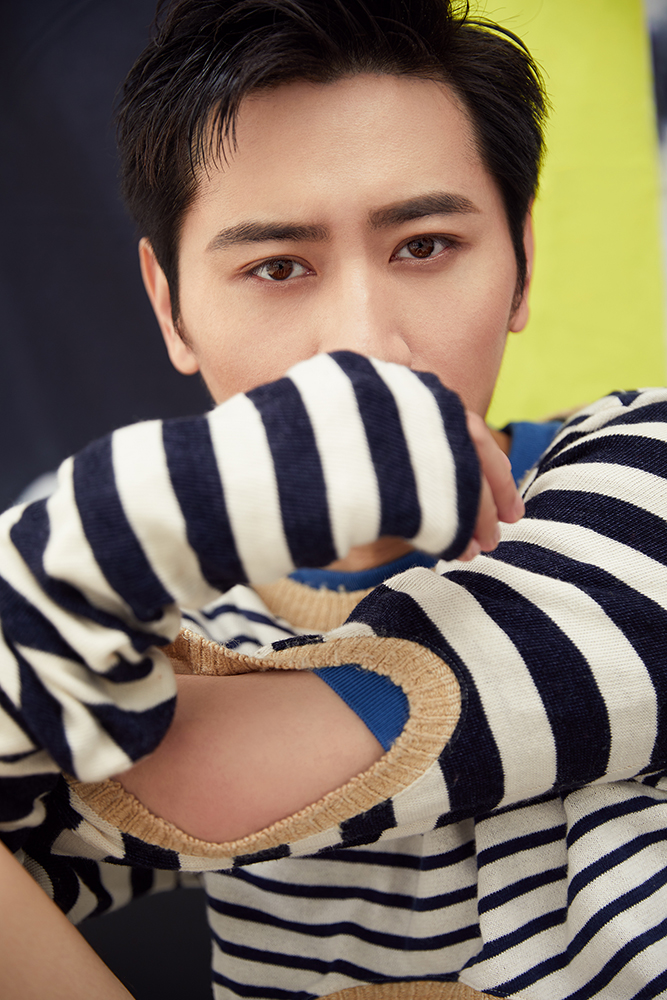 李雨轩时尚街拍大片来袭 风格反转魅力吸睛-新浪汽车