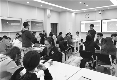 记录教育每一天! www.jyb.cn 教育部直属出版机构