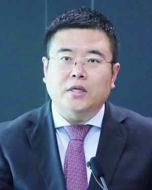 公司董事长,党委书记 李晓明先生中国核工业建设股份有限公司副总经理