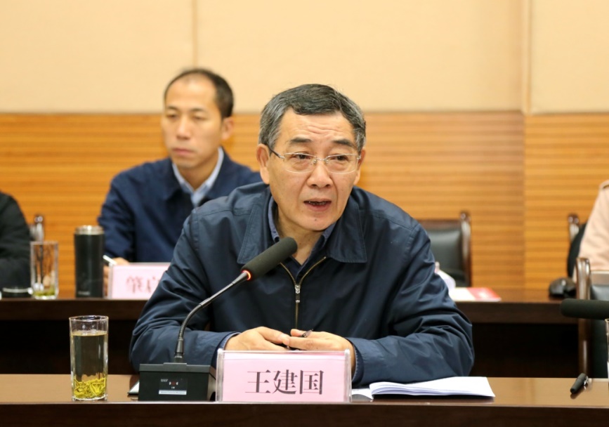 甘洛县委副书记,县长陈华表示,甘洛县将倍加珍惜和全面抢抓四川大学