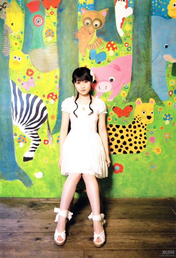 日本人气声优小仓唯推毕业写真集 清纯阳光,可爱动人