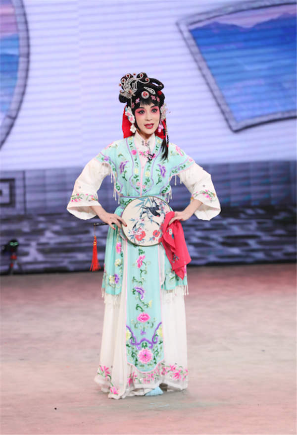 《传承中国》荀派传人共聚舞台 七位"红娘"惊艳齐亮相