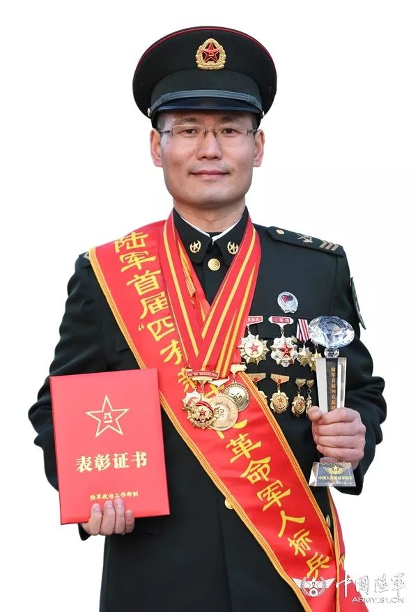 中部战区陆军某合成旅副营长 候国