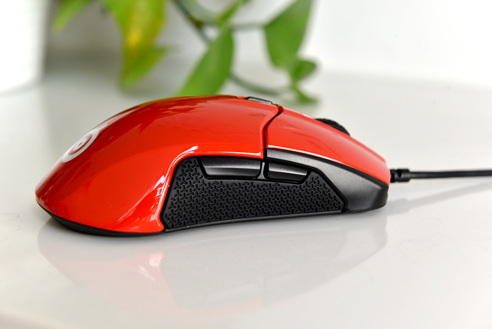 红黑双雄镜面高颜赛睿sensei310游戏鼠标图赏