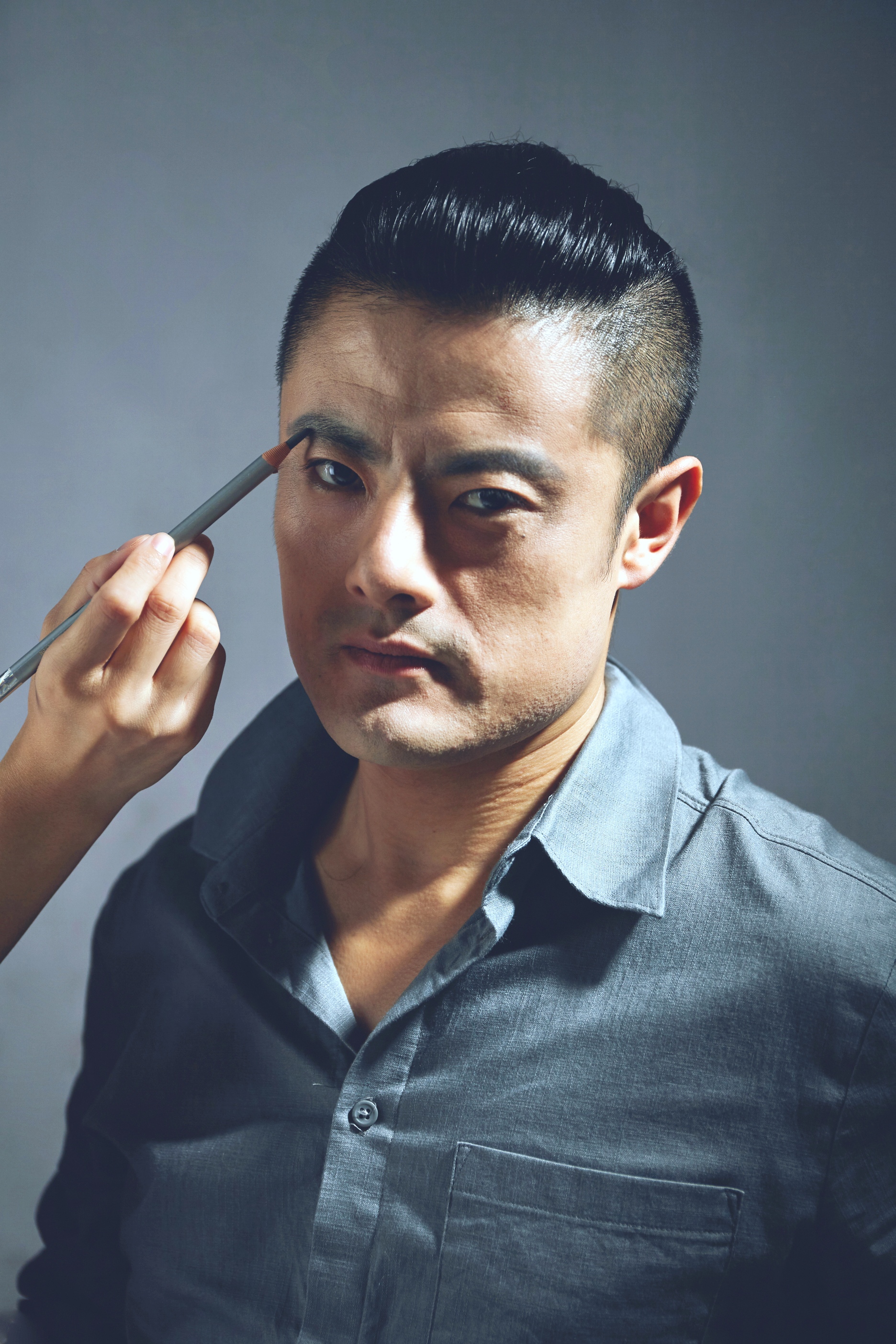 青岛小哥文俊珽:用演坏人的方式演好人