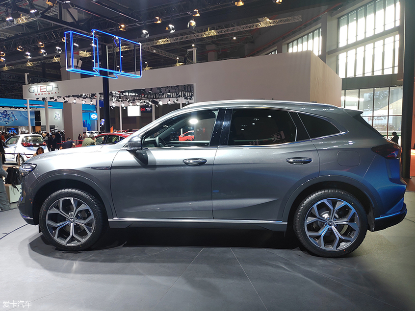 上海车展 众泰i-across量产版正式亮相