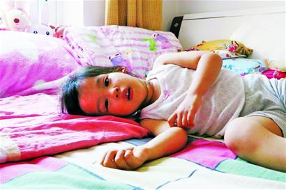 原标题:九月走了九月还在4岁半女孩九月因患脑部疾病昨去世 她捐献的