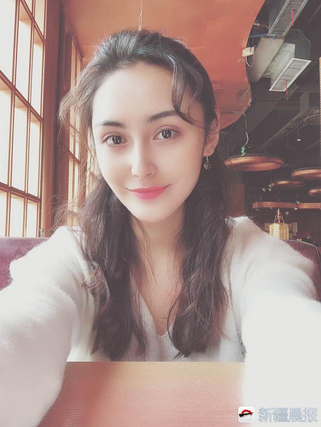 新疆姑娘迪丽达尔都是一家人里和林永健切磋