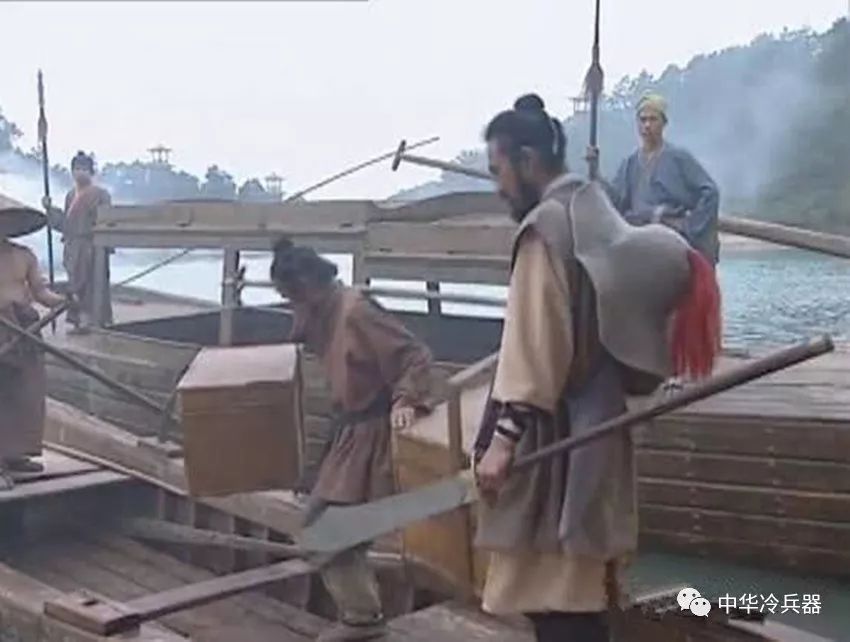 享誉宋朝民间的朴刀,对砍日本倭寇的太刀,到底谁更胜一筹呢?