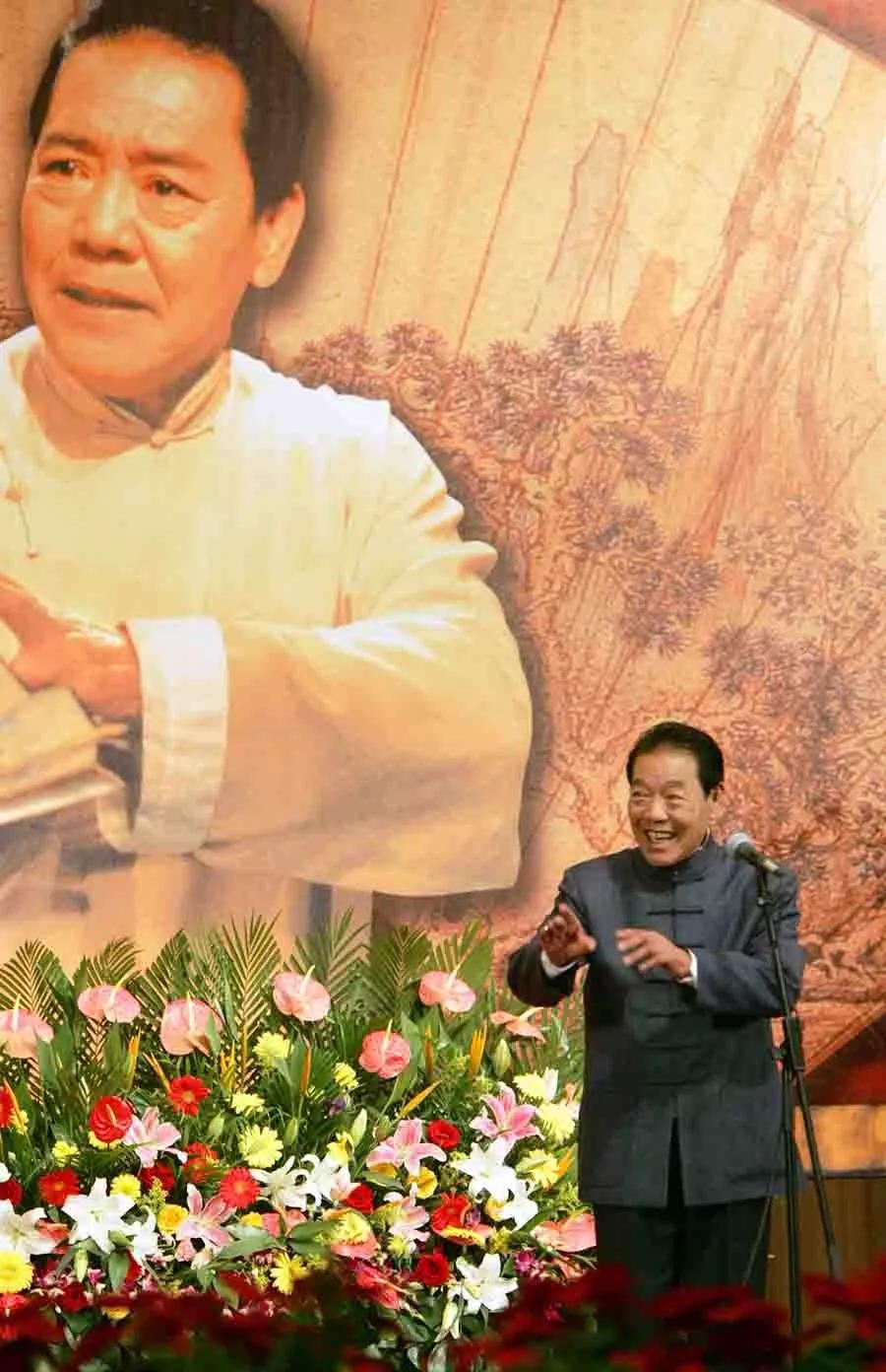 评书大师单田芳病逝!从此再无他的“请听下回分解”|单田芳|评书|大师_新浪新闻