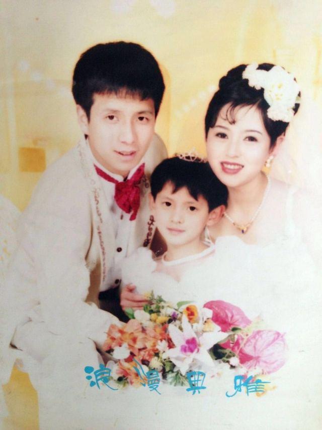 张予曦长点心吧!老妈美得随时能出道,微微一笑还意外撞脸王俊凯